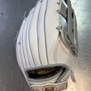 Used Franklin 22484 BB/SB Glove RH Throw White 11 1/2" 11868-S000063891