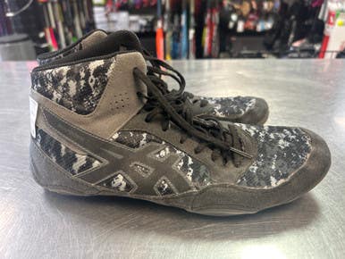 Used Asics Wrestling Shoes Black Senior 8.5 11868-S000063956