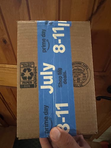 Dane Shipping Box