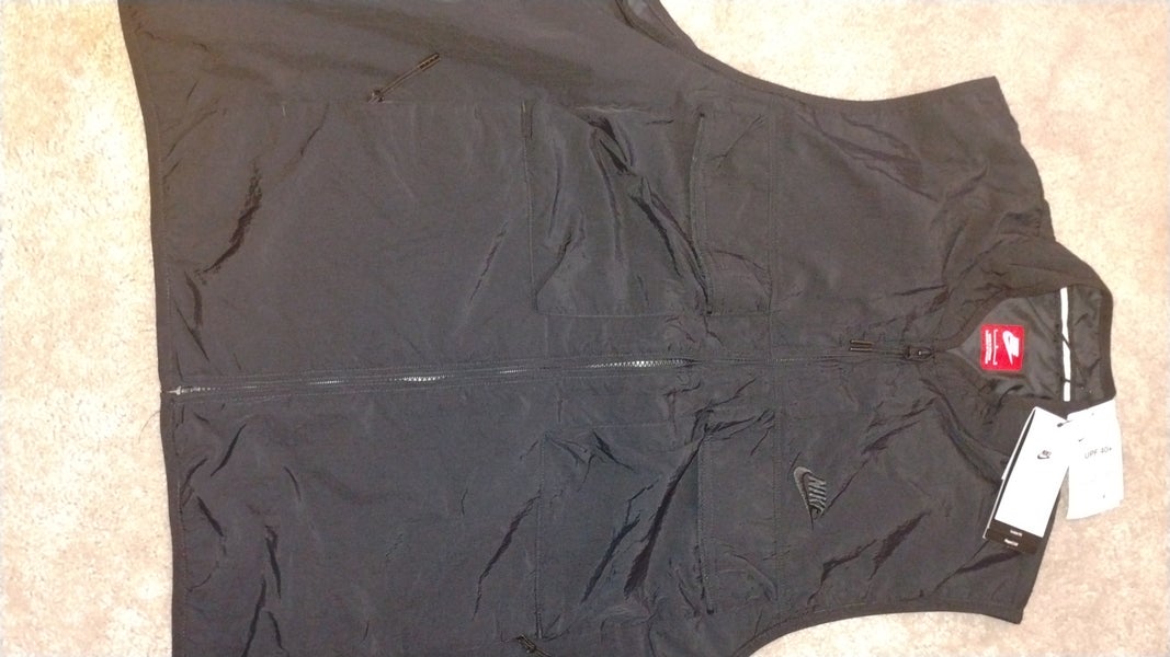 Nike tech Vest (New)