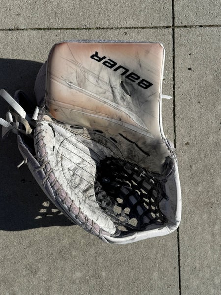 Bauer Vapor Hyperlite 2 Regular  (Used)