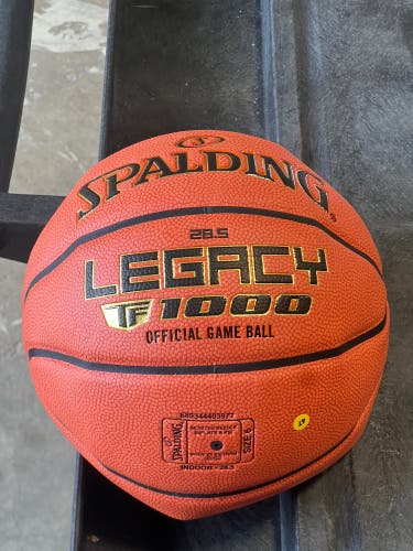 Basketball Legacy tf 1000 new
