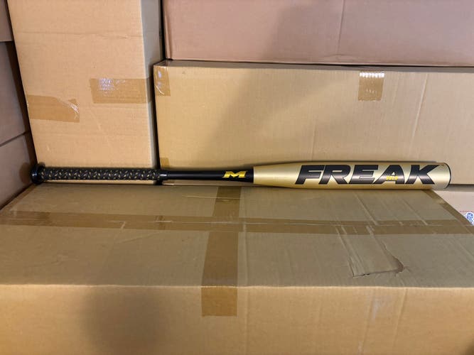Used 2022 Miken Freak Gold USA Slowpitch Softball Bat - 26oz.