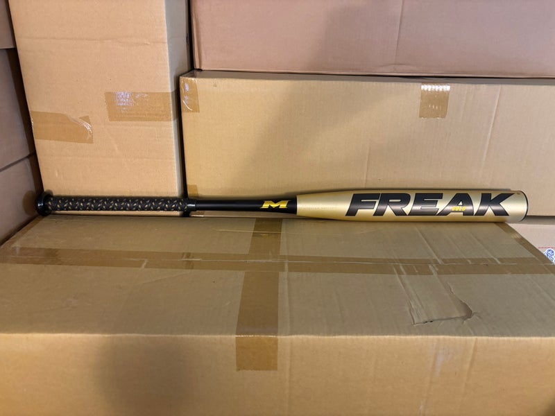 Used 2022 Miken Freak Gold USA Slowpitch Softball Bat - 26oz.