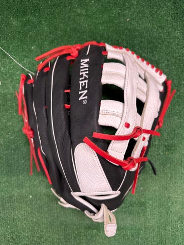 Adult Miken Player series RH Outfield Softball Glove 15" (New)