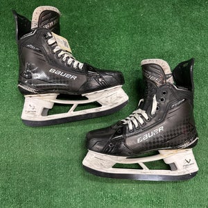 Senior Bauer Supreme Shadow Hockey Skates 7.5 (Used)