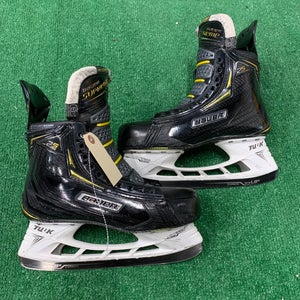 Senior Bauer Supreme 2S Pro Hockey Skates Regular Width 8 (Used)