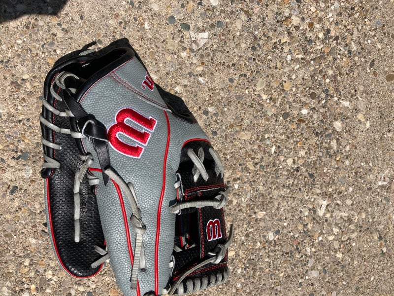 2024 Infield RH Wilson A2000 Baseball Glove 11.75" (New)