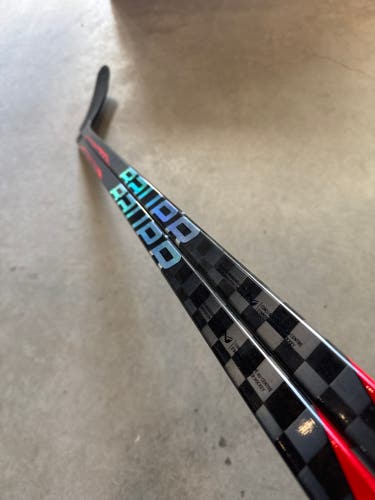 2 PACK P28 87 Flex Senior Bauer Sync Right Hand Hockey Stick Pro Stock NCAA (New)