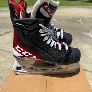 CCM JetSpeed FT485 Hockey Skates Regular Width  Size 4 (Used)
