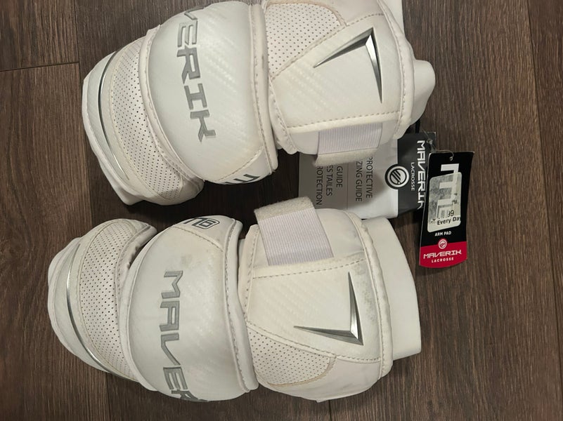 New maverick m6 lacrosse elbow pads - large