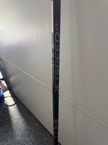 Intermediate CCM JetSpeed FT6 Right Handed Hockey Stick P29 (Used)