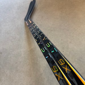 75 Flex P28 Senior True catalyst 9x Right Hand Hockey Stick Pro Stock (New)