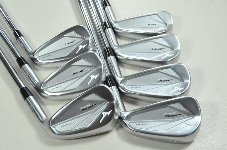 Mizuno JPX 923 Tour 4-PW Iron Set Stiff Flex Right DG S300 120g Steel # 199556