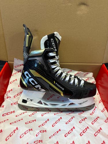 CCM AS-V Pro Hockey Skates Size 8 Tapered [SKAS5P:SR]