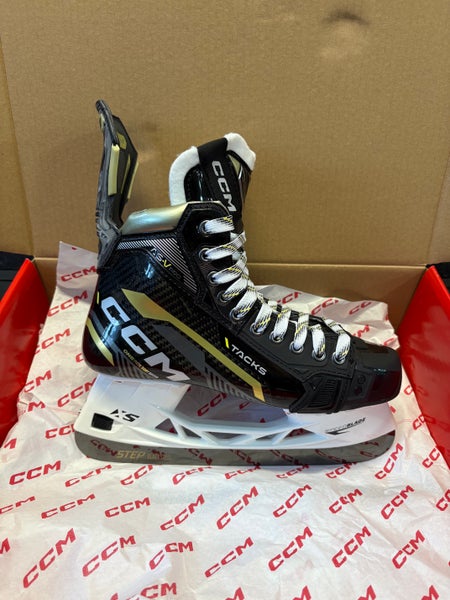 CCM AS-V Pro Hockey Skates Size 8 Tapered [SKAS5P:SR]