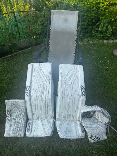 32"  Brian's Iconik Regular Goalie Full Set (Used)