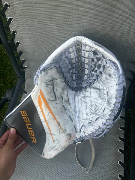 Bauer Vapor Hyperlite 2 Custom Glove (580)