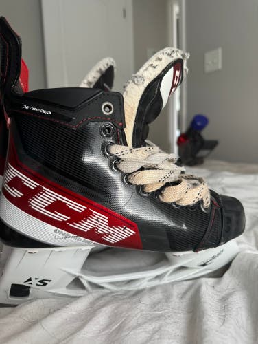 CCM JetSpeed FT4 Hockey Skates Narrow Width  7 (Used)
