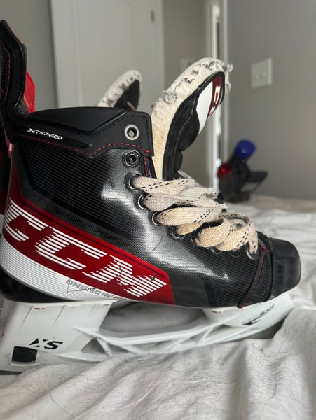 CCM JetSpeed FT4 Hockey Skates Narrow Width  7 (Used)