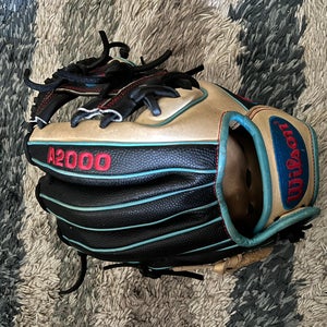 2019 Wilson Right Hand Throw Infield DP15 A2000 Baseball Glove 11.5" (Used)