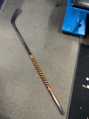 Junior Warrior Covert QR5 Pro Right Handed 40 flex Hockey Stick (New) w28