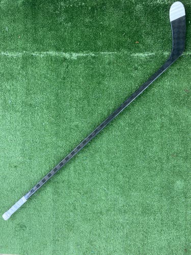 Pro Blackout Hockey Stick (Slightly Used)