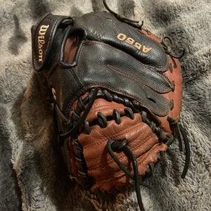 Catcher's Wilson RH A550 Baseball Glove 32" (Used)