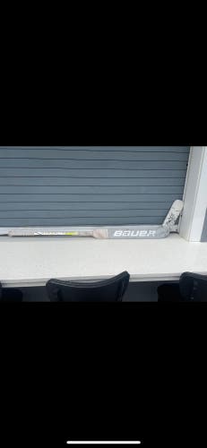 Senior Bauer Hyperlite 2 Regular Goalie Stick 25" Paddle (Used)