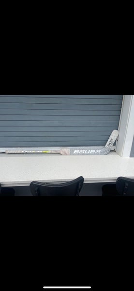 Senior Bauer Hyperlite 2 Regular Goalie Stick 25" Paddle (Used)