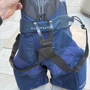 Large Junior Bauer Nexus 800 Hockey Pants (Used)