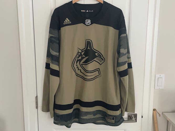 Authentic Adidas Vancouver Canucks Military Appreciation Jersey Size 56 XXL 2XL