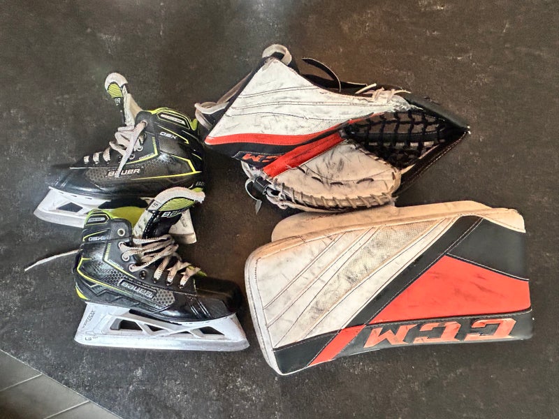 Bauer Hockey Goalie Skates Size 5.5 (Used) with CCM Goalie Glove & Blocker (Used)