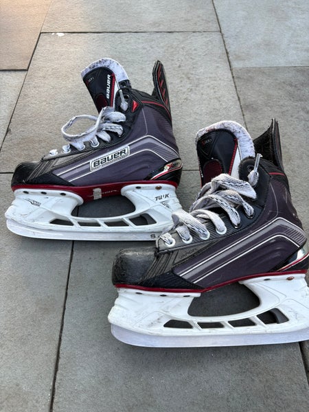 Bauer Vapor X Hockey Skates Regular Width Size 4 (Used)