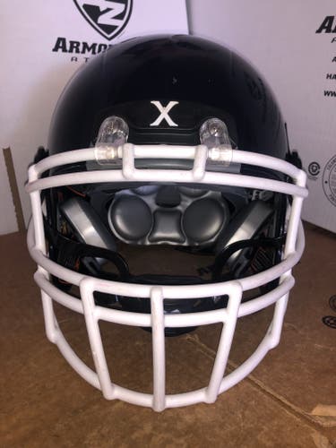 USED XENITH X2E+ YOUTH FOOTBALL HELMET - MEDIUM - NAVY
