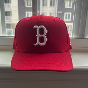 Boston Red Sox Men's 7 3/8 New Era Hat (Used)