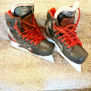 Bauer Vapor X2.7 Hockey Goalie Skates Regular Width  Size 3 (Used)