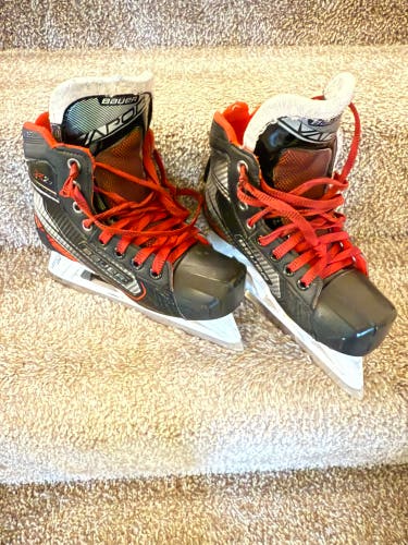 Bauer Vapor X2.7 Hockey Goalie Skates Regular Width Size 3 (Used)