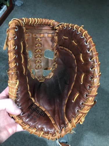 First Base RH Nokona Baseball Glove 12" (Used)