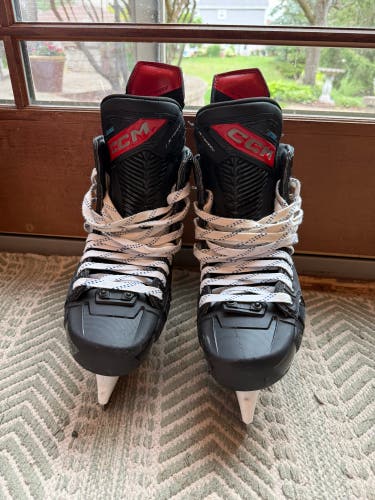 2024 CCM JetSpeed FT6 Pro Hockey Skates Regular Width  9 (Used)