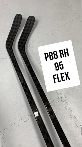 Senior(2x)Right P88 95 Flex PROBLACKSTOCK Unbranded Blackouts Pro Stock Nexus Hockey Sticks