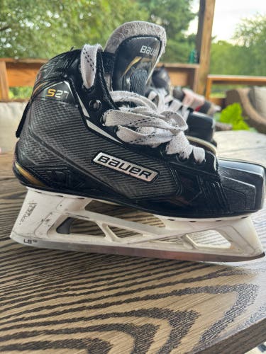 Bauer Supreme S27 Hockey Goalie Skates Regular Width 8 (Used)