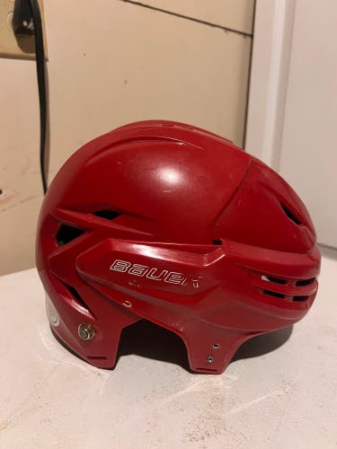 Large Bauer Re-Akt 95 Helmet (Used)