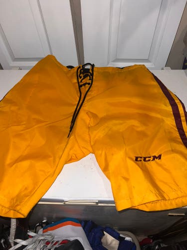 Medium CCM Pant Shell Pro Stock (Used)