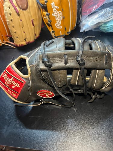 Rawlings RH First Base Heart of the Hide Baseball Glove 12.5" (Used)