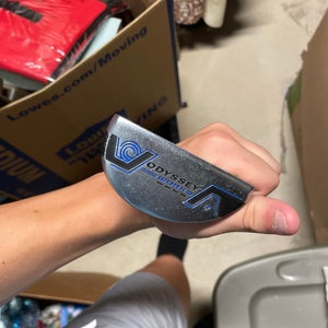 Men's Odyssey Mallet O-Works Versa 9 Right Handed Putter Uniflex (Used)