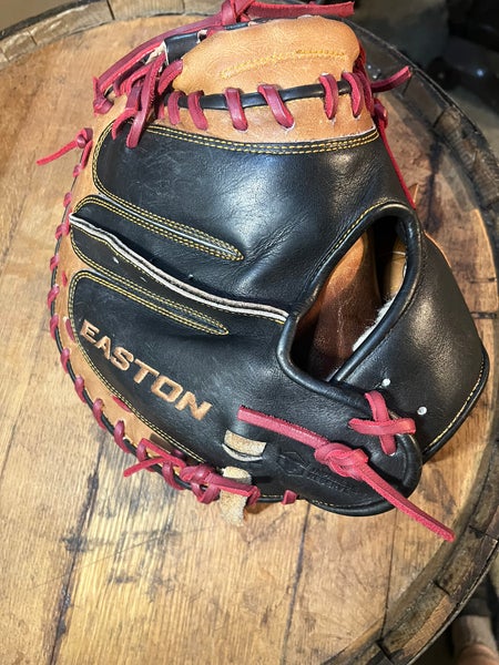 HORWEEN Easton RH Catcher's Professional Series Baseball Glove 33.5" (Used)