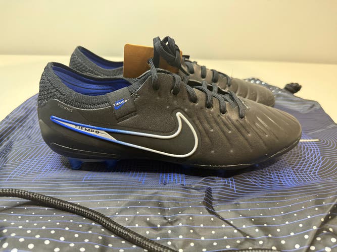 Size 6.5 Men’s Nike Tiempo Legend 10 Elite AG-Pro Black Royal Soccer Cleats With Bag