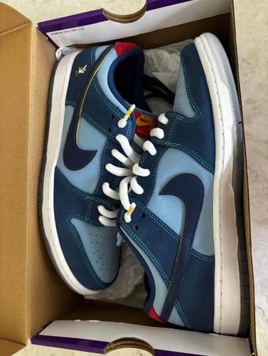 Blue Unisex Size M 8.5 (W 9.5) Nike Dunk Low Shoes (Used)