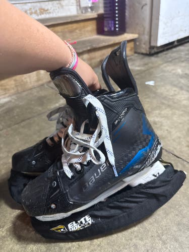 Bauer supreme shadow Pro Custom Blue Skates